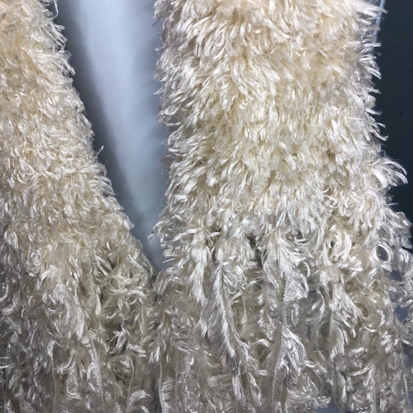 Super soft scarf - Picture 5 of 5